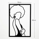 Painel Decorativo Feminino Vazado em Metal – Arte de Parede Moderna para Casa